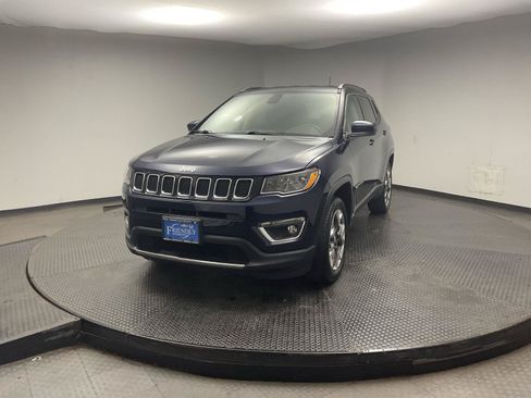Used 2018 Jeep Compass Limited AWD/4WD image 3