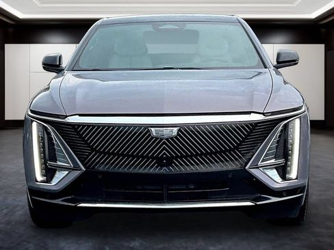Certified 2025 Cadillac Lyriq Sport w/ LPO, Floor Liner Package AWD/4WD image 2