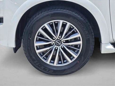 Used 2023 Nissan Armada SL w/ Captain's Chairs Package RWD image 25