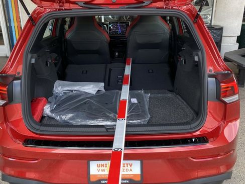 New 2026 Volkswagen GTI SE FWD image 18