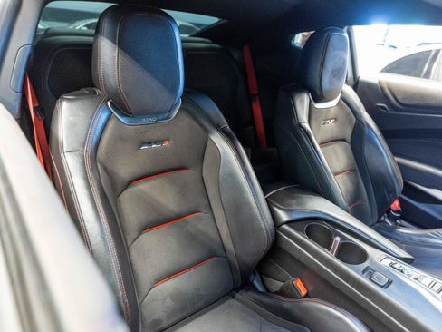 Used 2017 Chevrolet Camaro ZL1 RWD image 12