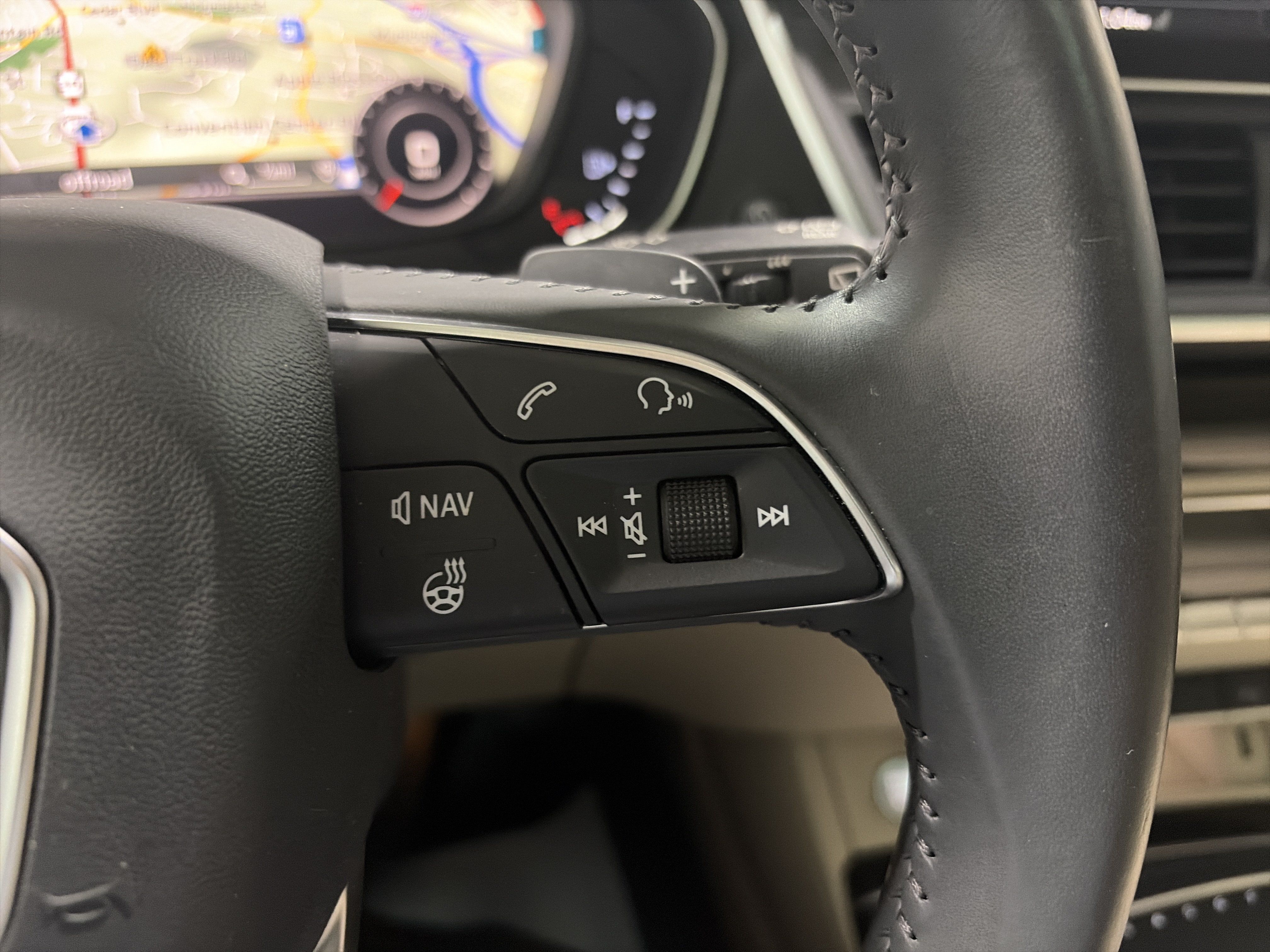 Used 2018 Audi Q5 2.0T Premium Plus AWD/4WD image 17