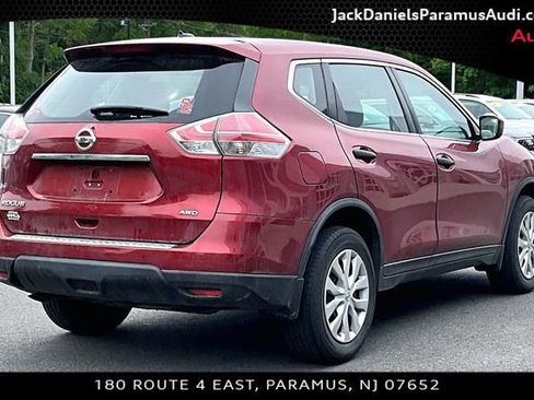 Used 2016 Nissan Rogue S AWD/4WD image 2