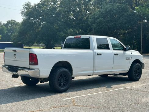 Used 2017 RAM 2500 Tradesman w/ Chrome Appearance Group RWD image 5