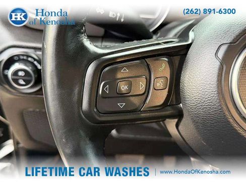 Used 2020 Jeep Gladiator Sport w/ Technology Group image 13