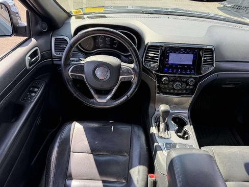 Used 2020 Jeep Grand Cherokee Limited AWD/4WD image 22