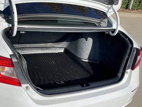 Used 2020 Honda Accord EX image 28