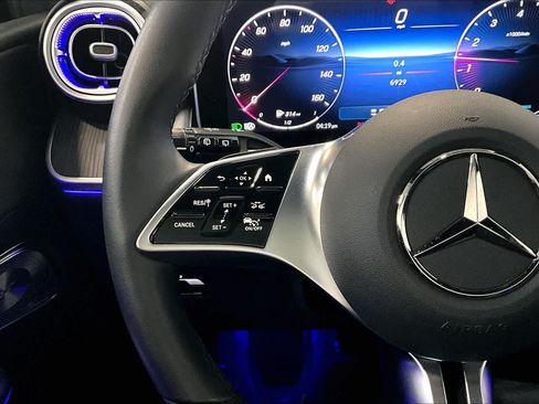 Used 2026 Mercedes-Benz GLC 300 4MATIC image 25