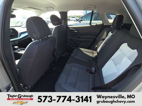 New 2026 Chevrolet Trax LS w/ LS Convenience Package FWD image 28