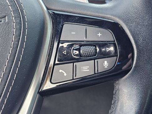 Used 2021 BMW 530i 530i Sedan image 21