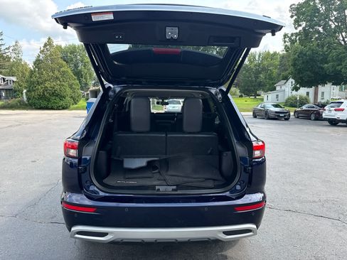 Used 2024 Mitsubishi Outlander SE AWD/4WD image 16