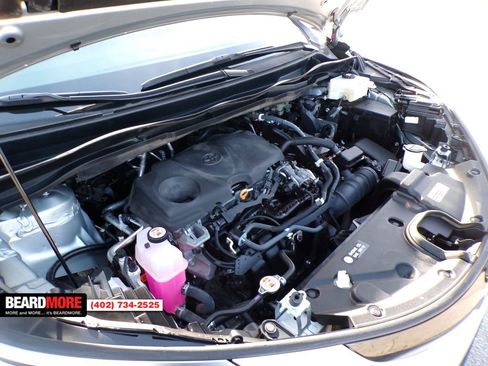 Used 2021 Toyota Sienna Limited image 36