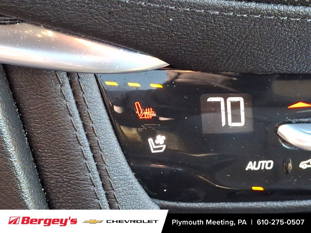 Certified 2024 Cadillac XT5 Premium Luxury w/ Technology Package AWD/4WD image 26