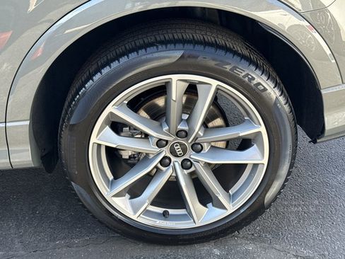 Used 2022 Audi Q3 2.0T Premium Plus w/ Premium Plus Package image 16