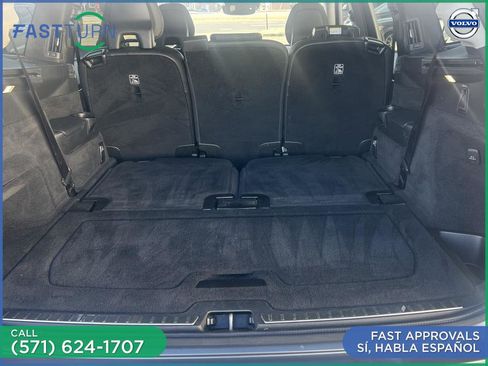 Used 2016 Volvo XC90 T6 Momentum w/ Momentum Plus Package image 9