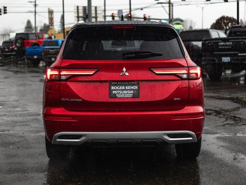 Used 2024 Mitsubishi Outlander SEL image 9