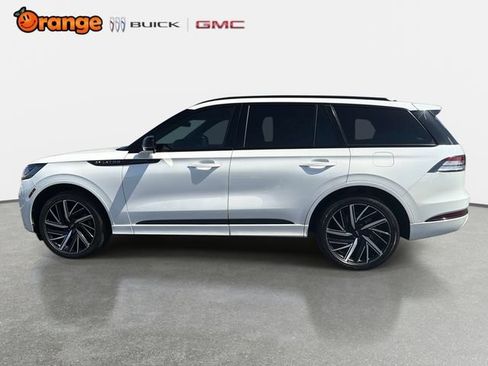 Used 2025 Lincoln Aviator Black Label w/ Jet Appearance Package AWD/4WD image 6