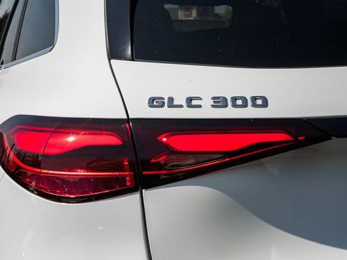 New 2026 Mercedes-Benz GLC 300 4MATIC image 7