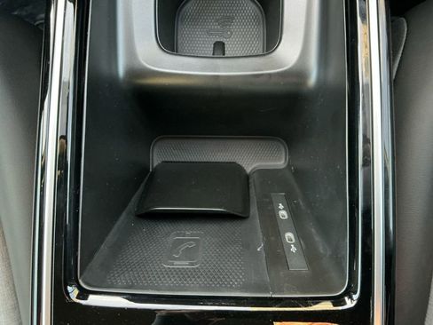 New 2026 Volkswagen ID.4 Pro image 17