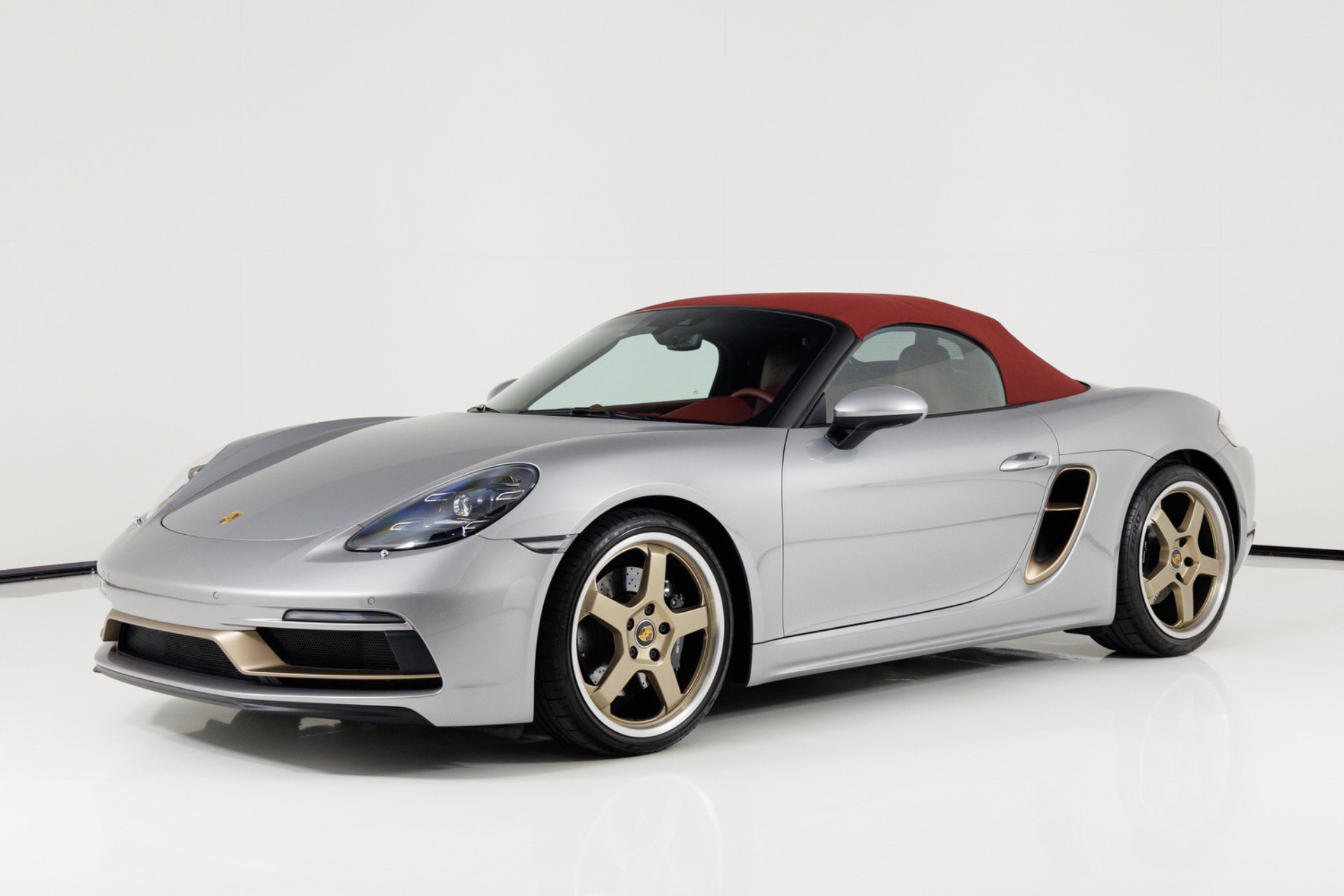 Used 2021 Porsche 718 Boxster RWD image 9