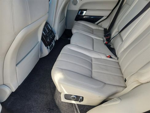 Used 2017 Land Rover Range Rover Supercharged image 9