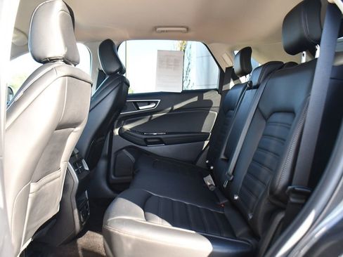 Used 2020 Ford Edge SEL w/ Convenience Package AWD/4WD image 19