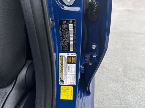 Used 2025 Toyota Camry LE image 27