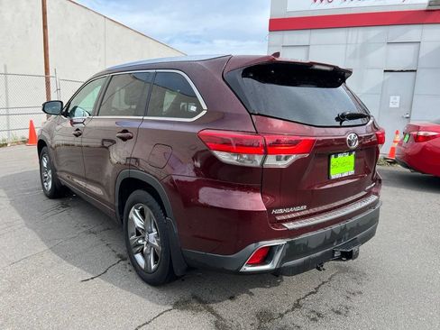 Used 2019 Toyota Highlander Limited Platinum AWD/4WD image 6