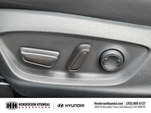 Used 2020 Toyota Avalon XSE w/ Carpet Mat Package FWD image 17