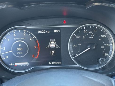 Used 2025 Nissan Versa SV FWD image 35