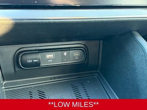 Used 2024 Kia Sportage EX image 12