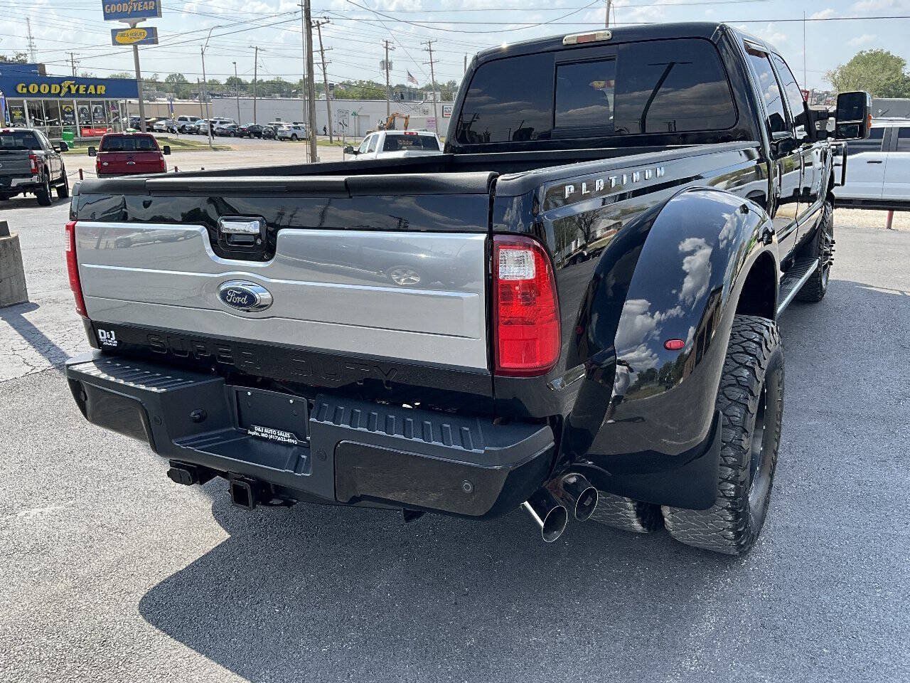 Used 2016 Ford F350 Platinum AWD/4WD image 5