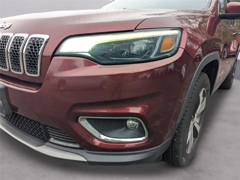 Used 2020 Jeep Cherokee Limited image 10