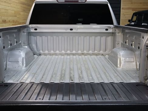 Used 2019 GMC Sierra 1500 SLE w/ SLE Value Package AWD/4WD image 27