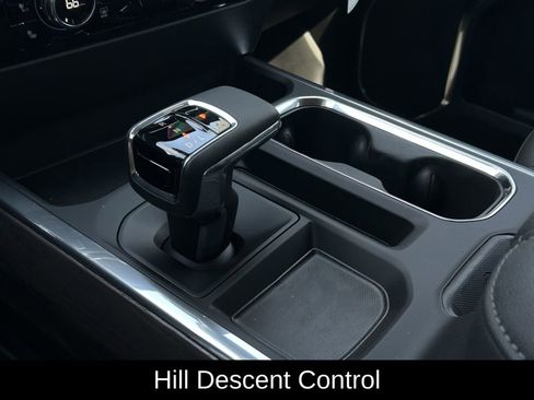 New 2026 GMC Sierra 1500 SLT image 16