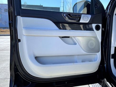 Certified 2021 Lincoln Navigator L Black Label w/ Cargo Convenience Package image 9