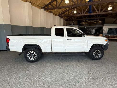 Used 2020 Toyota Tacoma SR RWD image 7