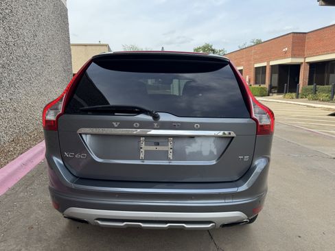 Used 2017 Volvo XC60 T5 Dynamic w/ Preferred Option Package image 4