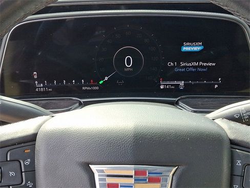 Certified 2022 Cadillac Escalade Premium Luxury w/ Performance Package image 17