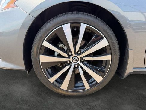 Used 2021 Nissan Altima 2.5 SR w/ SR Premium Package AWD/4WD image 4