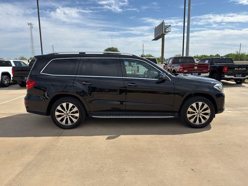 Used 2018 Mercedes-Benz GLS 450 4MATIC w/ Premium Package image 6