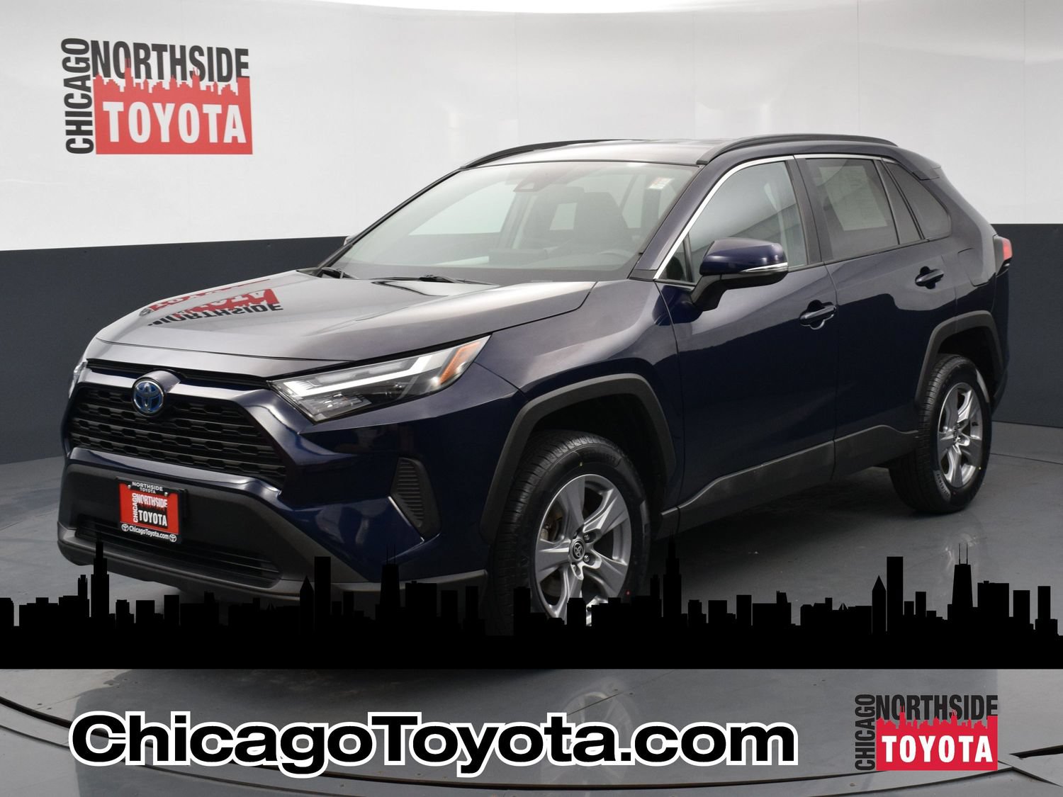 Used 2022 Toyota RAV4 XLE AWD/4WD image 1