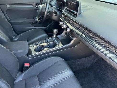 Used 2025 Honda Civic Sport image 15