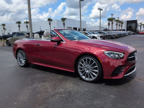 Used 2023 Mercedes-Benz E 450 Cabriolet image 2