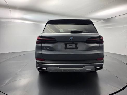 Used 2024 BMW X5 xDrive40i w/ Parking Assistance Package AWD/4WD image 5