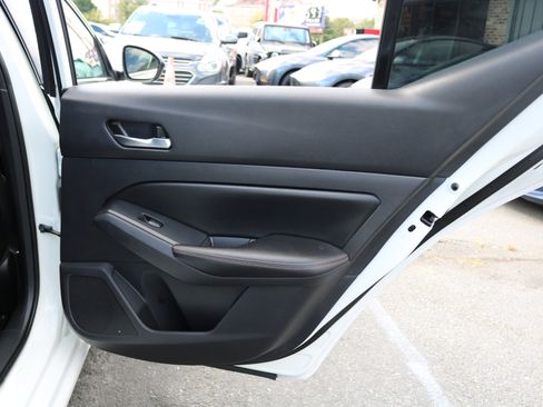 Used 2020 Nissan Altima 2.5 SR image 34