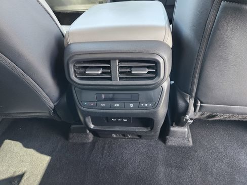 Used 2024 Honda Pilot EX-L image 22