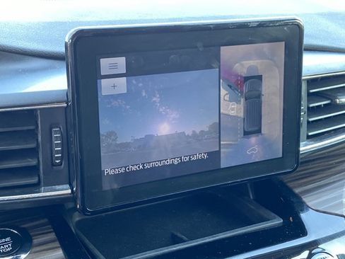Used 2021 Ford Explorer Limited w/ Equipment Group 301A RWD image 36