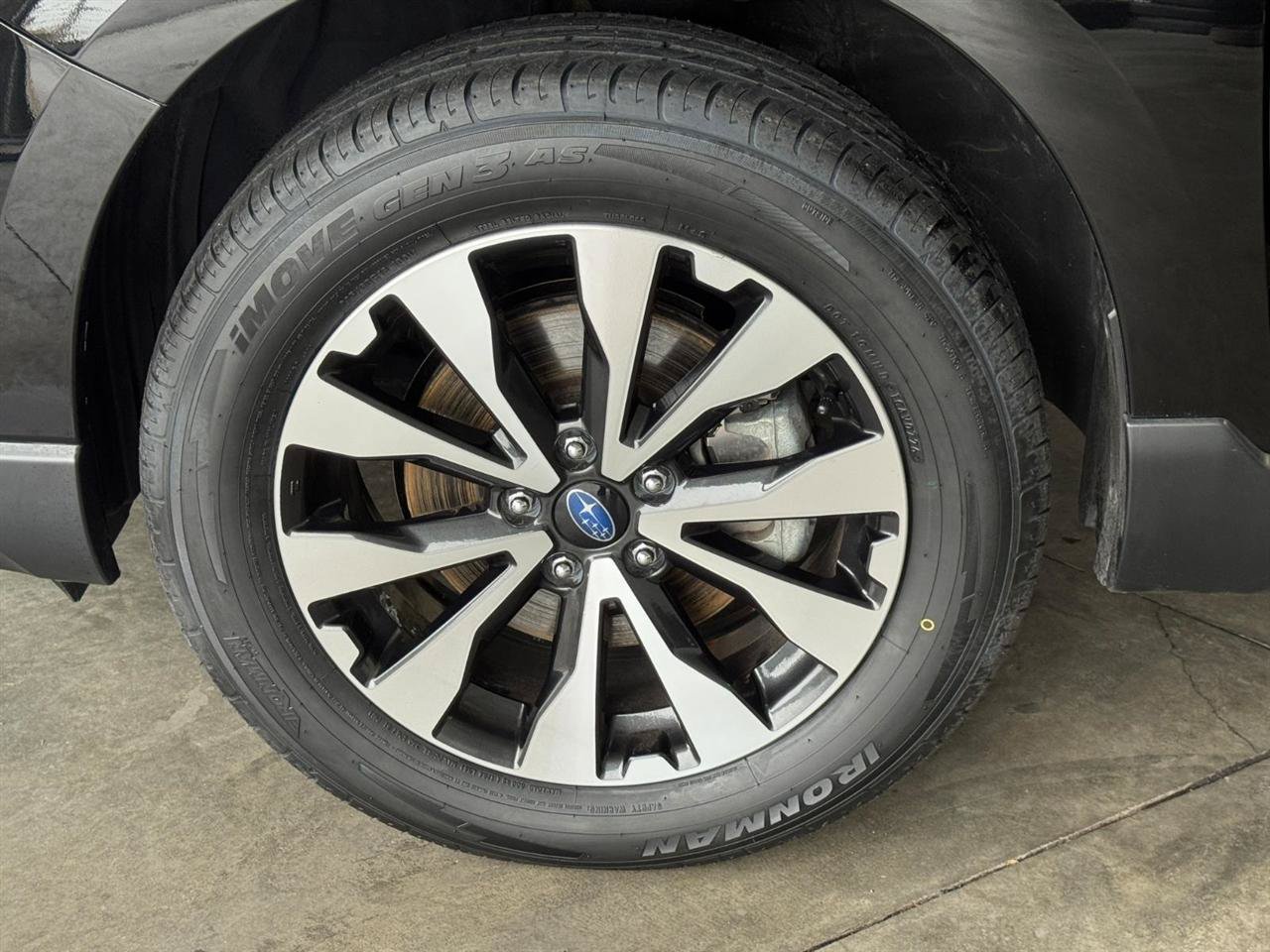 Used 2017 Subaru Outback 2.5i Limited AWD/4WD image 38