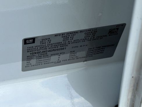 Used 2016 Chevrolet Suburban LTZ RWD image 27